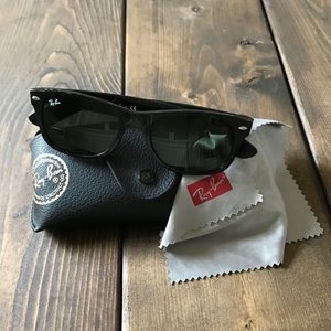 RAY•BAN new wayfarer sunglasses